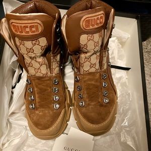 GUCCI Flashtrek Genuine Shearling GG Supreme Hiking Boots size11UK (Gently Used)